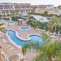 Stunning penthouse terrace & pool , Free Parking