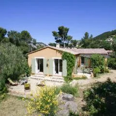 Gîte La Pinède Penchée (8 à 10 personnes 5km des plages