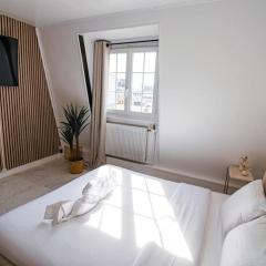 Typical Parisian Studio in Le Marais