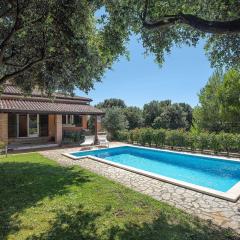 Villa mit beheiztem Privatpool, BBQ, Darts