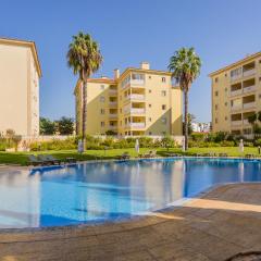 Vilamoura Sunny 2BDR Apartment by LovelyStay