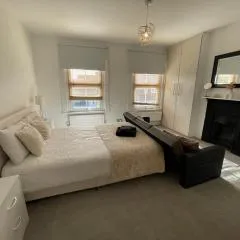 A lovely Three bedroom house in Windsor