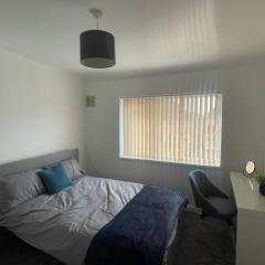 Corporate Stay - 4 Bedroom in Birmingham