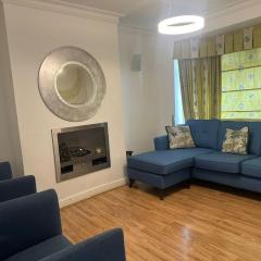 2 Bed Mill Hill Flat