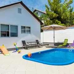 House Ivana Tribunj