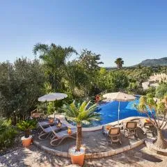 Quiet Villa in Buger with amazing pool, paddle court and nice garden