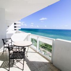 Castle 1029 Balcony studio with Ocean View, Pool, Tennis and Free Parking