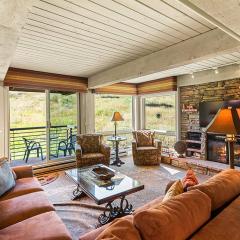 Enclave 209, Snowmass Ski-In/Ski-Out Condo w/Shared Pool/Hot Tub