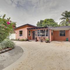 Convenient Hollywood Home with Patios, 4 Mi to Beach
