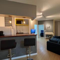 Studio internet rápida garagem ar condicionado