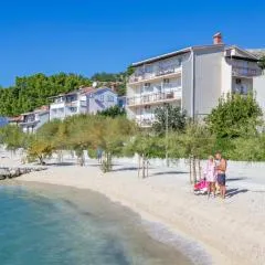 Family friendly seaside apartments Podstrana, Split - 13725