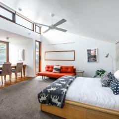 'Studio 43' Vintage Warehouse Vibes in Fitzroy North