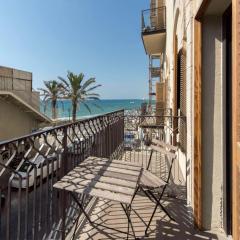 Beautiful Apartment on the Beach with Mamad by Sea N' Rent