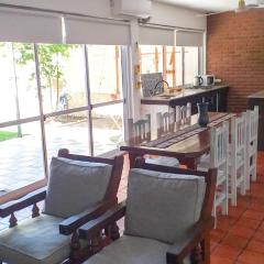 Ideal familias, Cómodo, amplio, patio y parrilla!! 2 dormitorios