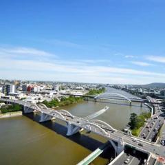 CBD 1 Bed Apt with Riverview M20