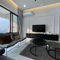 Modern Seaview Near CIQ Johor Bahru 3B3B