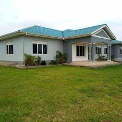 KareBer Deluxe - Gulu - Uganda