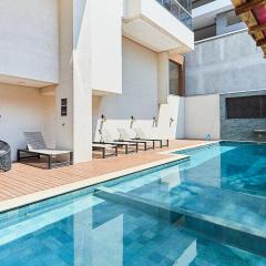 1108 -Lindo e completo apto com piscina na Praia de Bombas