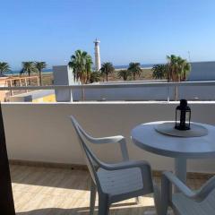 Apartamento frente la playa