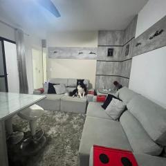 Apartamento Condomínio Wembley Tênis de frente à praia