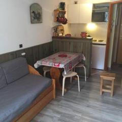 A Valfrejus,Proche des pistes, studio cabine tout confort