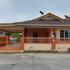 Adeeba Homestay