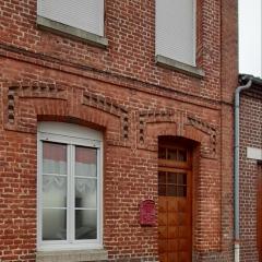 Gîte Appartement 2 chambres La maison en brique avec rivière