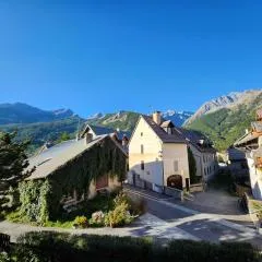 La Petite Corneille - a chic and central studio.