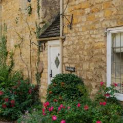 The Farthings Cotswolds Holiday Cottage