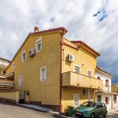Apartments with parking space Crikvenica - 14631
