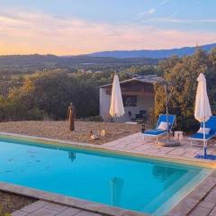 Charming Villa in Villes-sur-Auzon with Swimming Pool