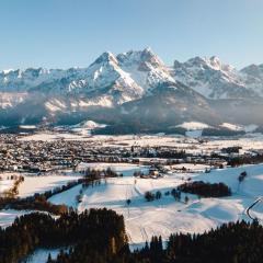 Apartment in Saalfelden near Ski Slopes