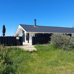 Holiday Home Sixten - 450m from the sea in NW Jutland by Interhome