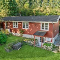 Beautiful Home In Holbæk With Kitchen