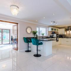 5 bed detached - Worsley, Manchester