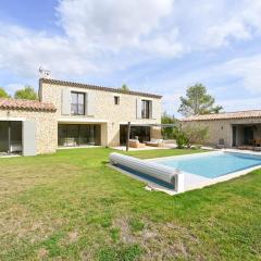 Magnificient villa with pool in Gordes