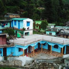 Magic mountain homestay, Sari Devariyatal