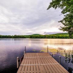 CedarHaus: Your Lakeside Retreat by Hills Pond