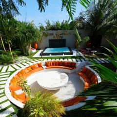 Lukas Garden Accra with Pool, Jacuzzi & Gym