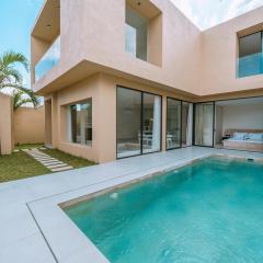 Minimalist Paradise: Tranquil Canggu Villa Ummi