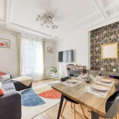 Proche PARIS, gare RER C à 2 min à pieds, Notre Dame à 15min, Parking privé et TRAVELLER AWARDS 2025