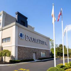 DoubleTree by Hilton Tinton Falls-Eatontown