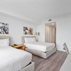 Convenient studio at Beach walk resort Miami 15th