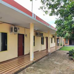 RedDoorz Syariah near Terminal Alam Barajo Jambi