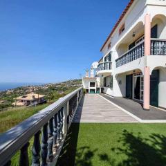 Casa do Tornadouro by Mth