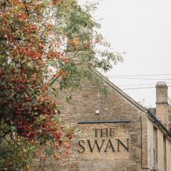 ザ スワン イン（The Swan Inn）