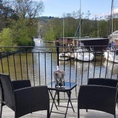 Marina Boathouse, lake windermere lets