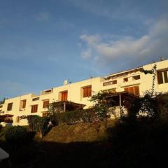 HERMOSA CASA PARA 13 PERSONAS EN CASABLANCA, ECUADOR