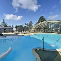 Cottage dans Parc Résidentiel de Loisirs, Piscine, 150M de la mer