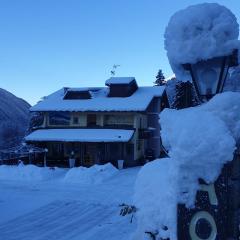 Hotel Veduta dell'Adamello